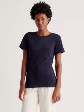 Quince 100% Organic Cotton Slub Crewneck Tee in Navy M